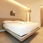 Unique Luxury