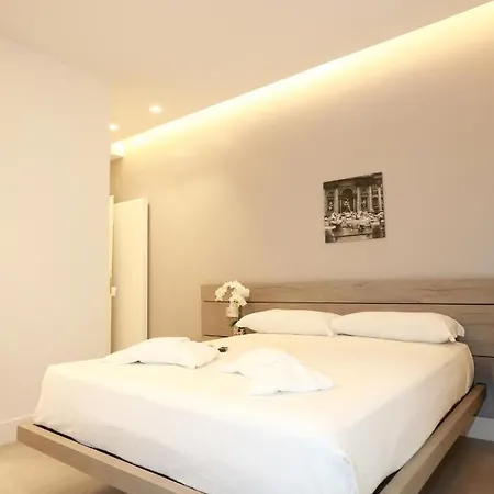 فندق مبيت وإفطار Unique Luxury 4*