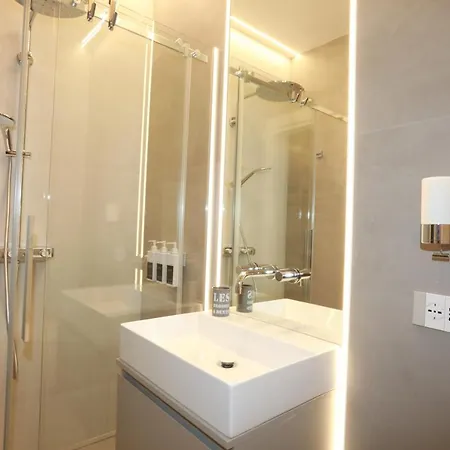Unique Luxury فندق مبيت وإفطار 4*