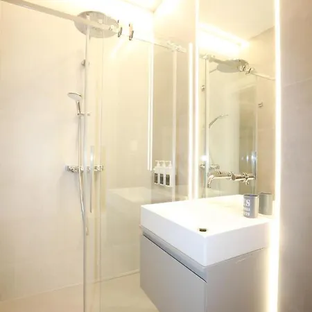 Unique Luxury فندق مبيت وإفطار