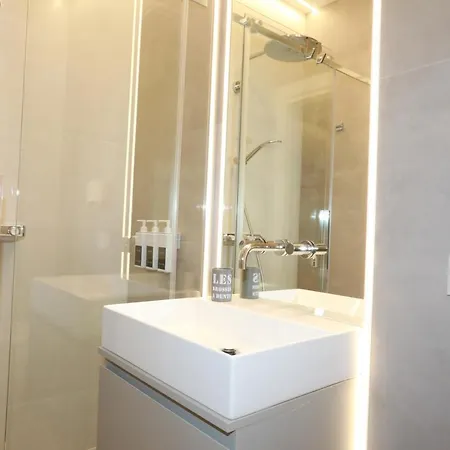 Unique Luxury فندق مبيت وإفطار