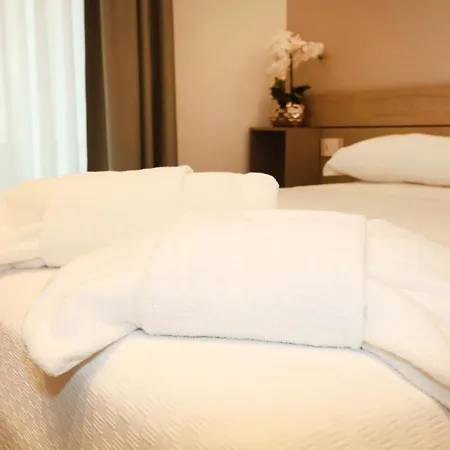 Unique Luxury روما