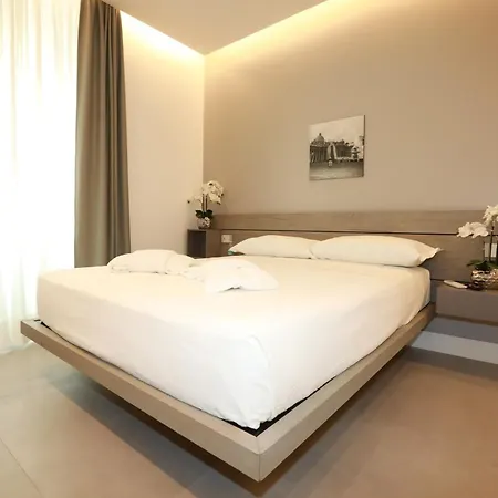 Unique Luxury فندق مبيت وإفطار 4*