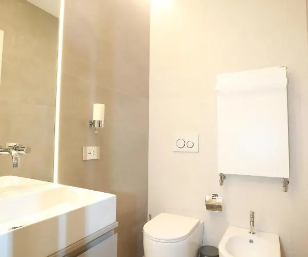 Unique Luxury לינה וארוחת בוקר