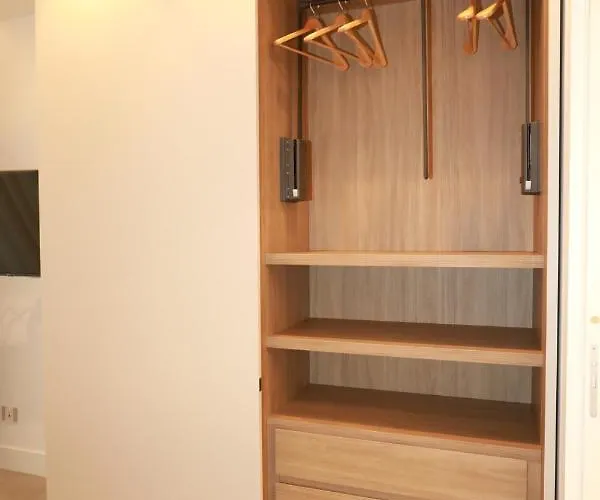 Unique Luxury 4* רומא