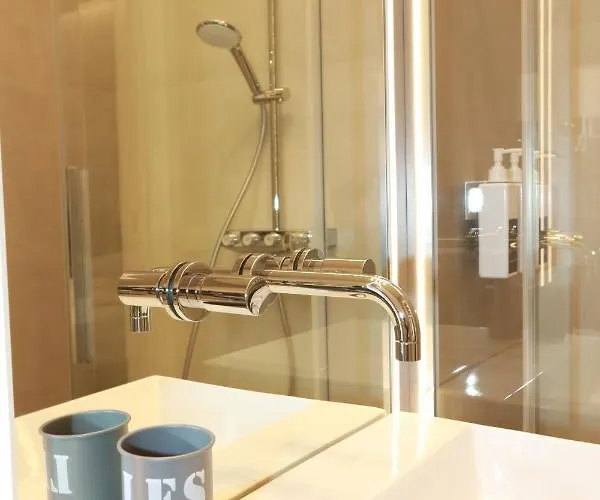 לינה וארוחת בוקר Unique Luxury רומא