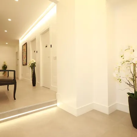 Unique Luxury Bed and Breakfast 4*