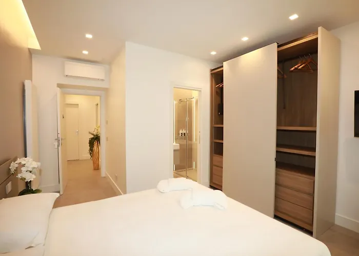 Unique Luxury
