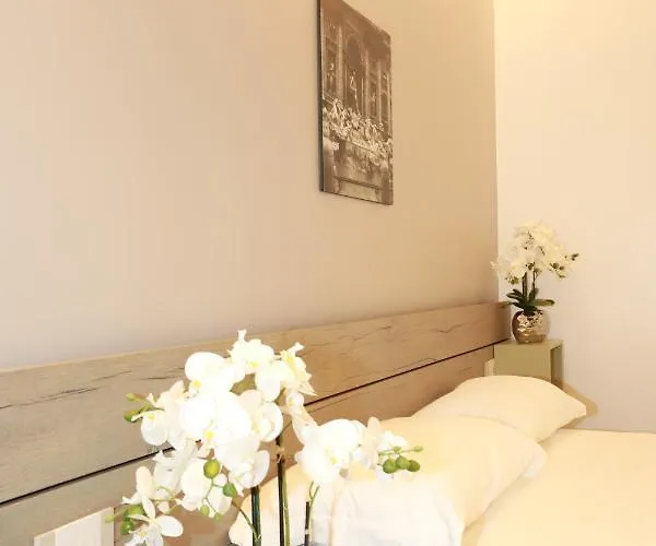 Unique Luxury Ρώμη